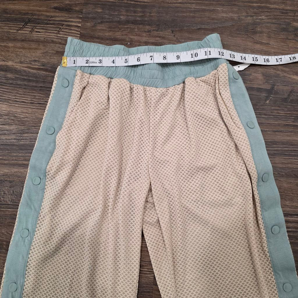 Free People Movement Nothing But Net Pants Womens S Mesh Snap NWOT - Picture 7 of 13